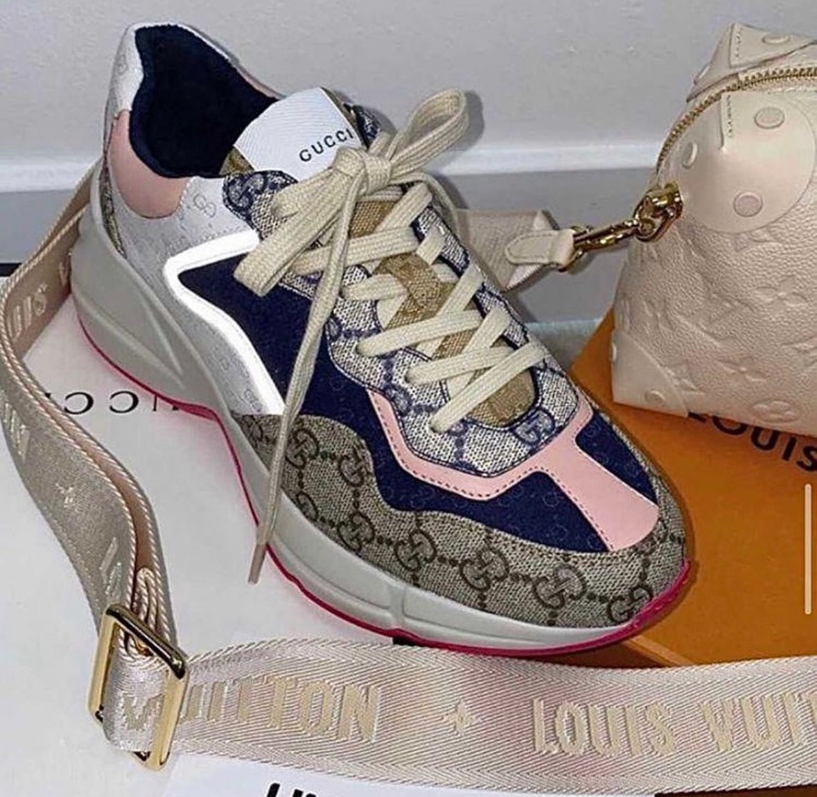 Zapatillas G rosa