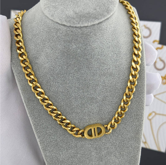 COLLAR CHAPADO EN ORO DE 18K