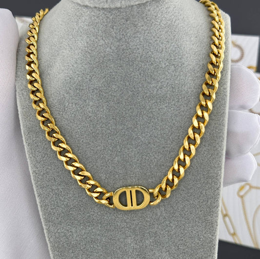 COLLAR CHAPADO EN ORO DE 18K