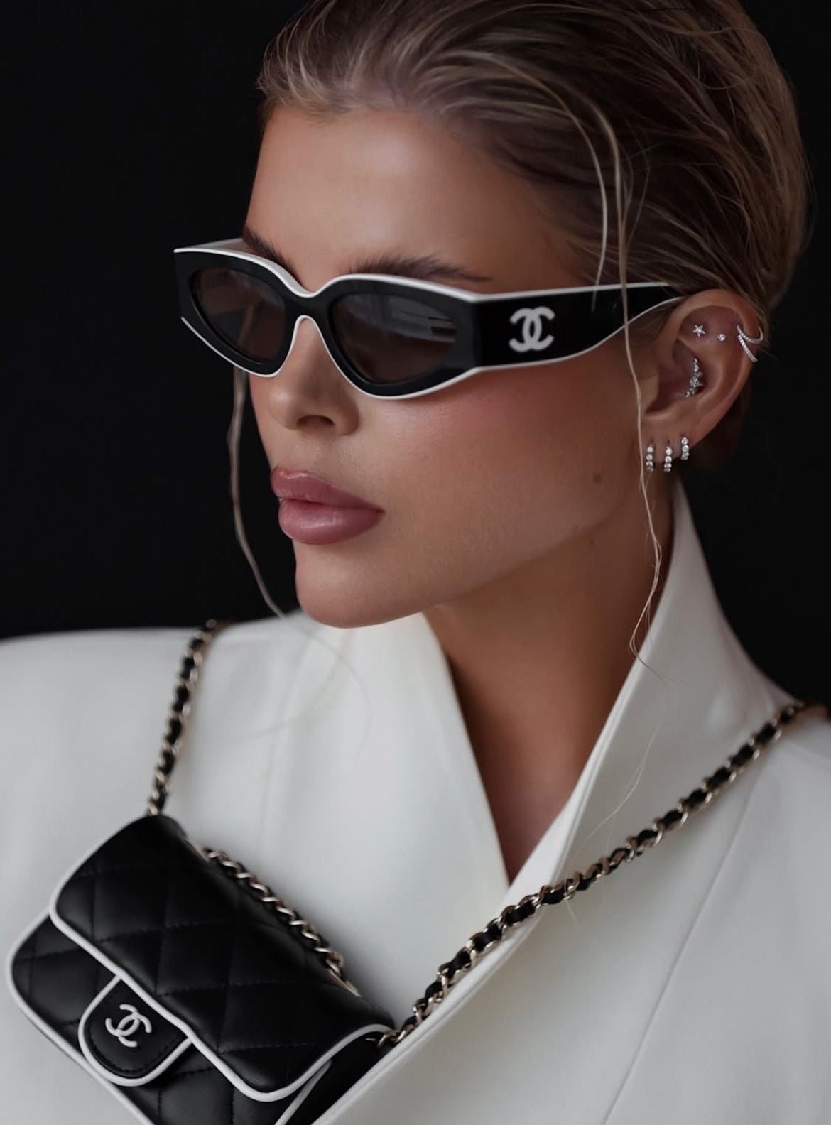 Black and white Glasses