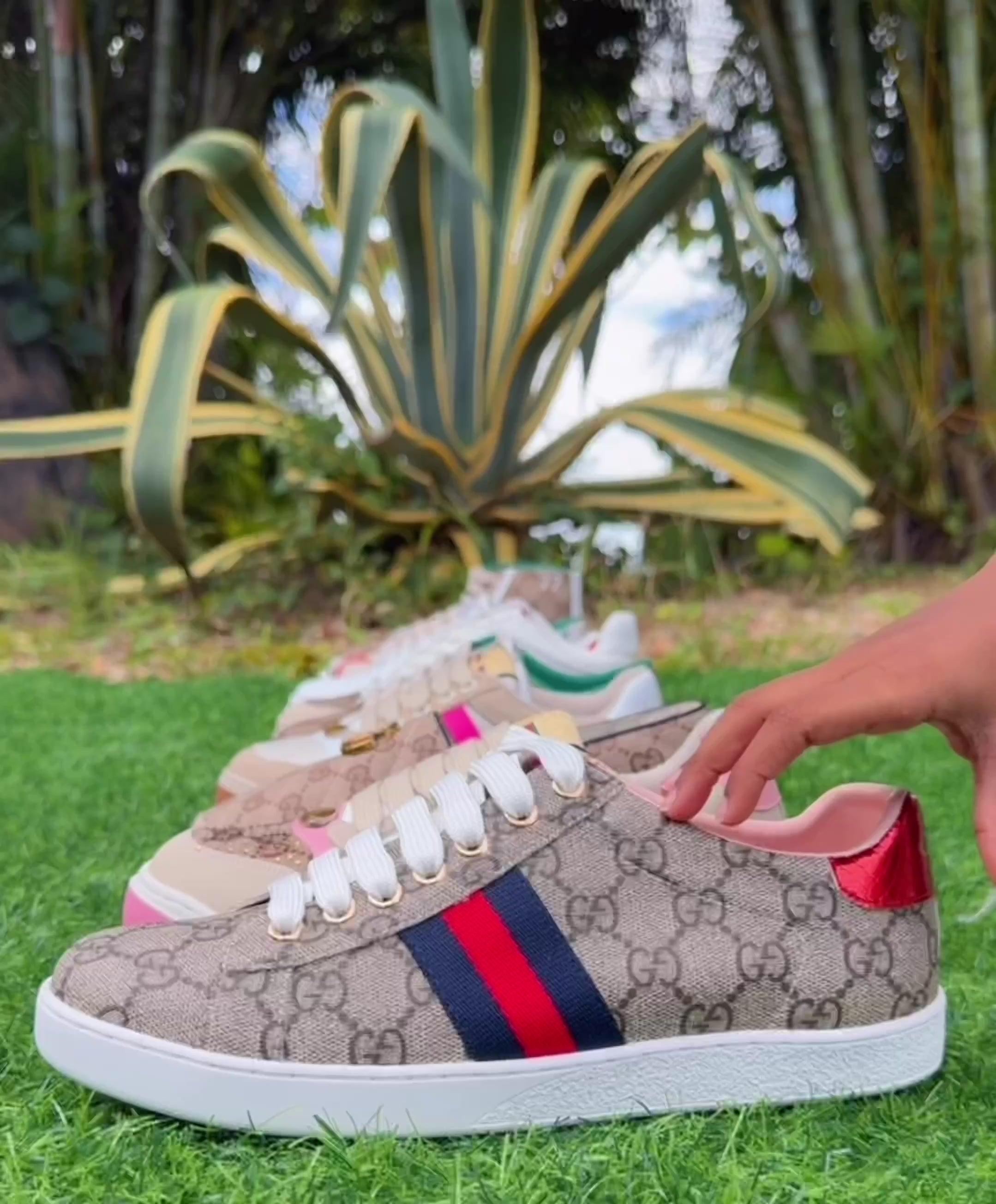 Cargar video: 